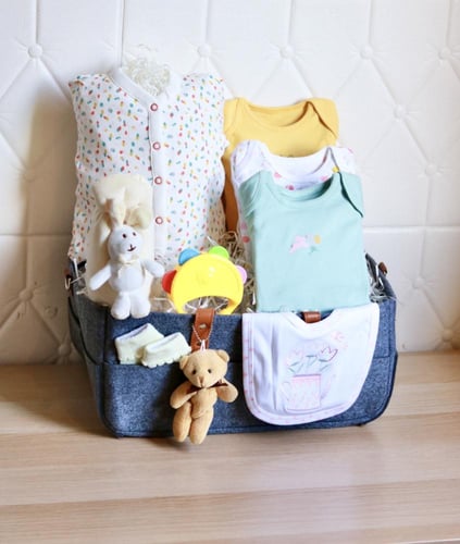 هدية شنطة بناتي