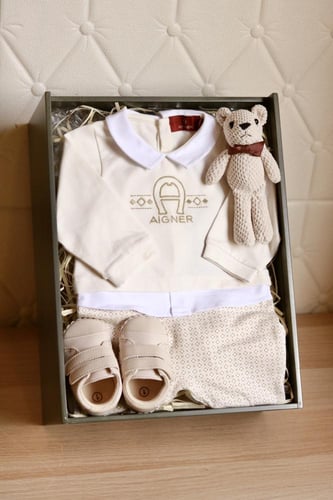 بوكس إكريلك ( اقنر Aigner )