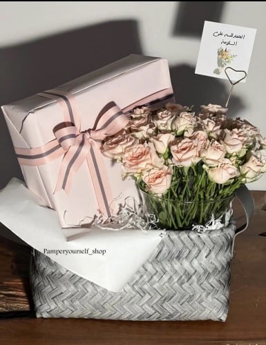 هديه مُناسِبه لأي مناسَبه مكونه من عطر مس لافيرن و...