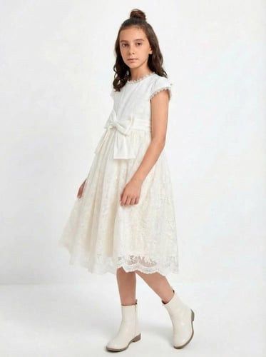 فستان اللؤلؤ بالدانتيل