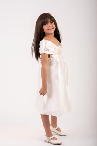 فستان النقاء الملكي