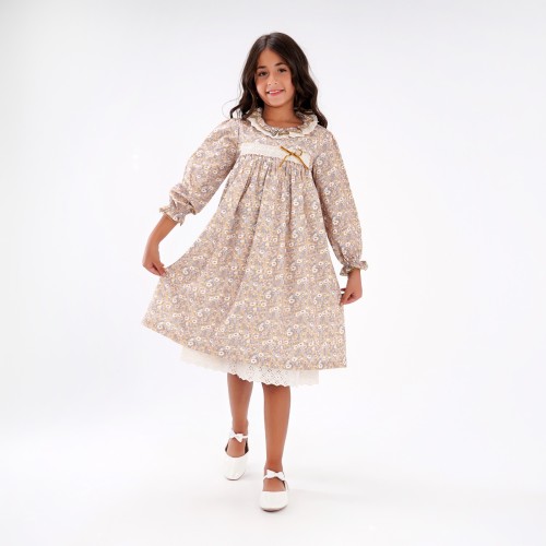 فستان بطبعات زهور