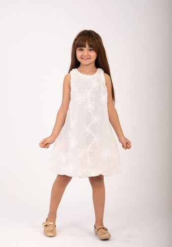 فستان النقاء الناعم