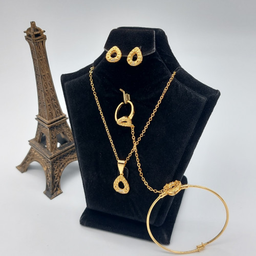 طقم بناتي راقي 4قطع بديل الذهب لون ثابت مع علبه را...