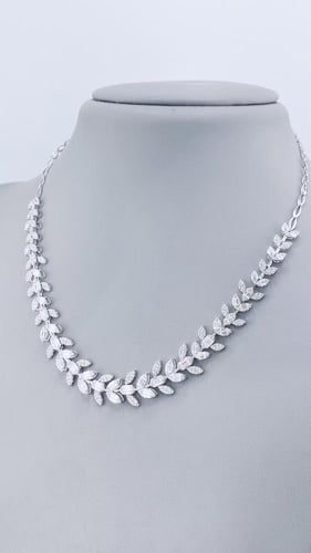 طقم ذهب عيار 18