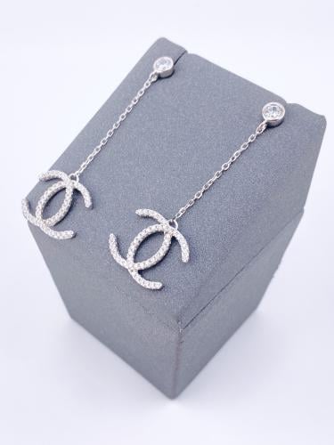 حلق فضة شانيل