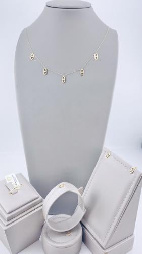 طقم ذهب عيار 18