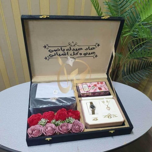 بوكس هدايا نسائي متميز – شنطة وعطر وساعة ومجوهرات...