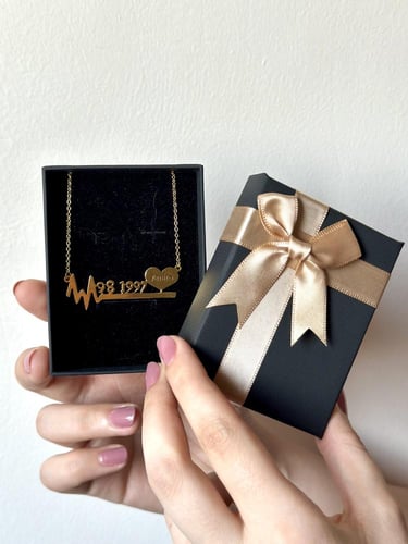 سلسال نبض القلب بتصميم مخصص – لمسة عاطفية فريدة