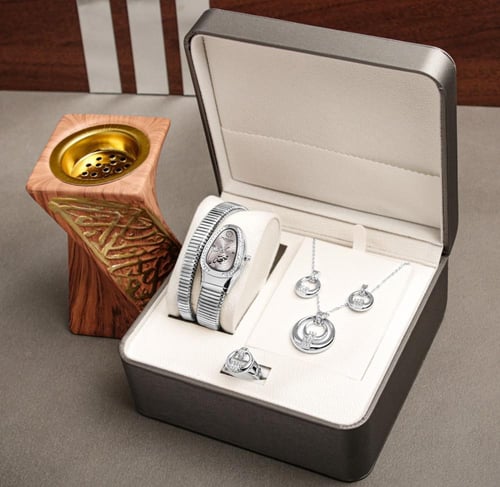 طقم نسائي فخم مع ساعة وإكسسوارات زركون