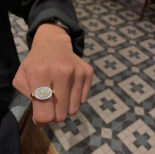 خاتم ملكي مخصص منقوش باسم مصنوع من الفضه الإسترلين...