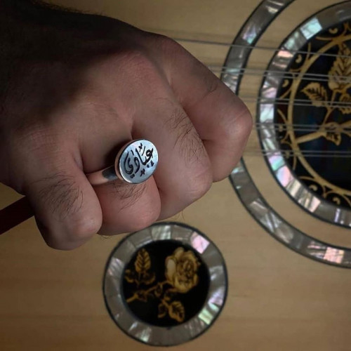 خاتم شخصي مخصص منقوش باسم مصنوع من الفضه الإسترلين...