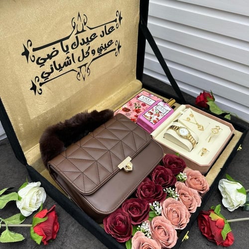 بوكس هدايا نسائي متميز – شنطة وعطر وساعة ومجوهرات...