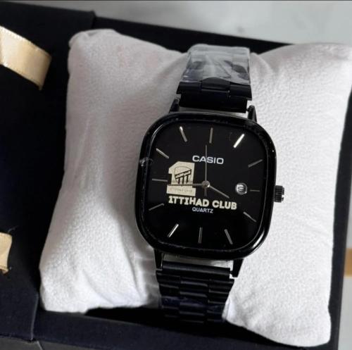 ساعة رجاليه اسود بتصميم شعار الاتحاد