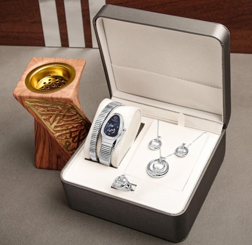 طقم نسائي فخم مع ساعة وإكسسوارات زركون