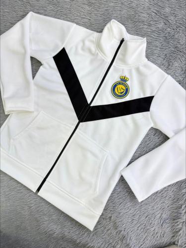 جاكيت نادي النصر الشتوي الأبيض مبطن بالفرو الناعم