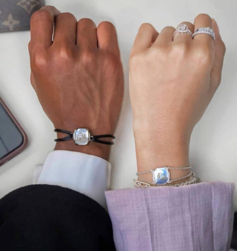 اسوارتين ملكية رجالي ونسائي حسب الطلب