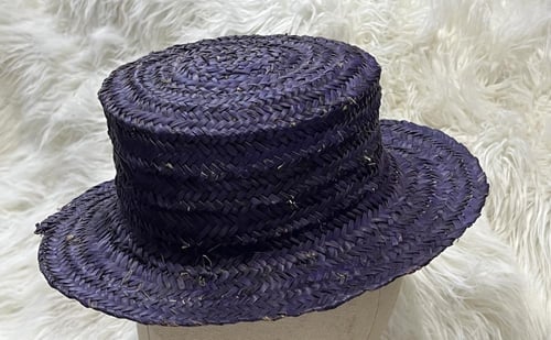 قبعه وردة الصيفيه