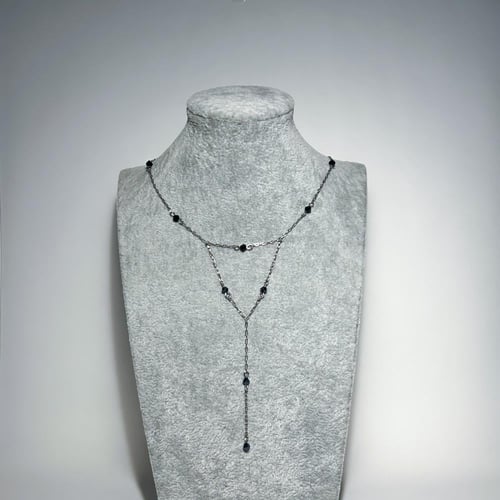 كولكشن موج | عقد مع خرزات زجاجية صغيرة