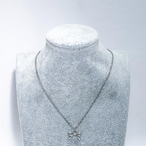 سلسال فيونكه فضية ضد الصدأ | Bowknot silver neckla...
