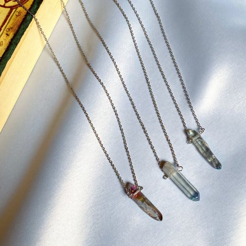 سلسال الكرستال الأزرق الشفاف | Blue crystal neckla...