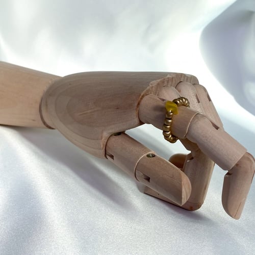 خاتم خرز ذهبي مع حجره بالنصف | Gold beads ring wit...