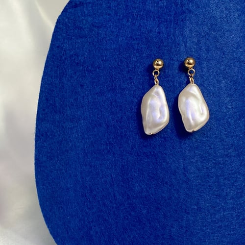 حلق اللولو بشكل طبيعي | Pearl earrings with natura...