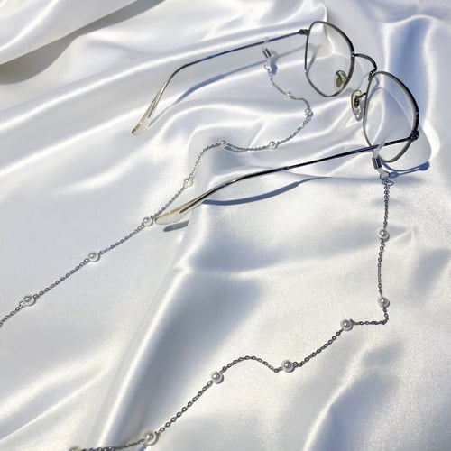 سلسلة للنظارة لولو | Eyeglasses strap with pearl