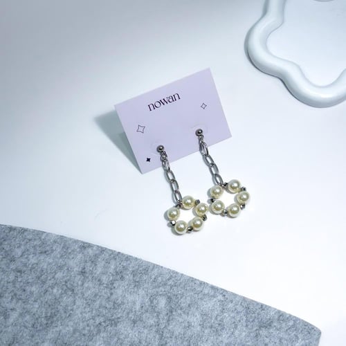 أقراط اللولو مع الكرستالات طويل | Long pearl with...