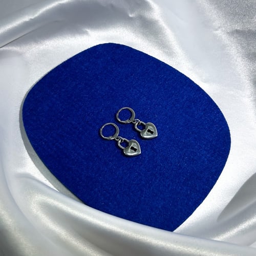 حلق تشارم قفل القلب الفضي | Heart lock charm earri...