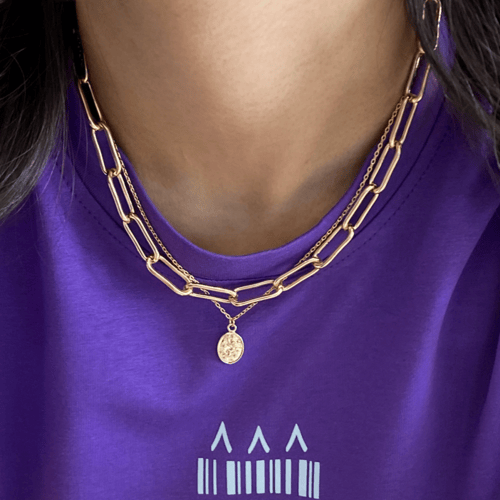 سلسال الملاك الذهبي بإيطار بيضاوي | angel necklace