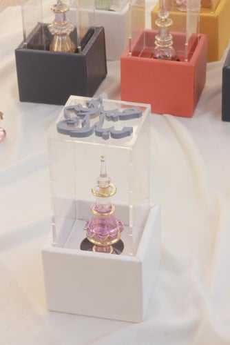 توزيعات العيد -نصف تولة مسك فرنسي واحدة مع باكجنج