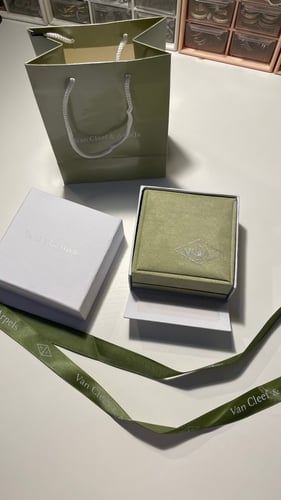 ملحقات فان كليف اختياري