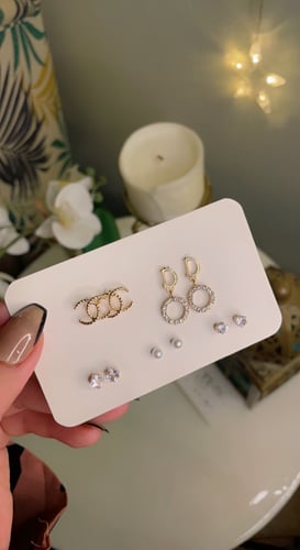 حلق فضي او ذهبي