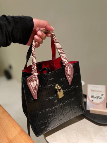 شنطه كوتش بدون بوكس