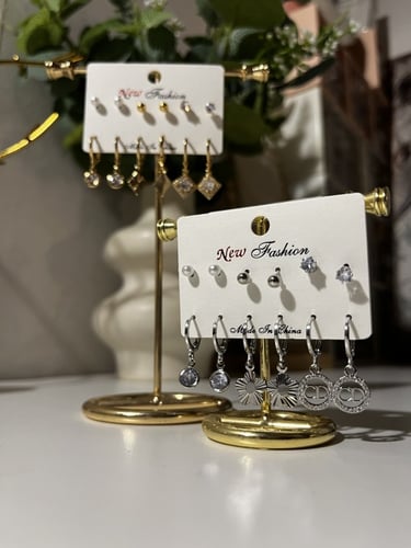 حلق فضي وذهبي