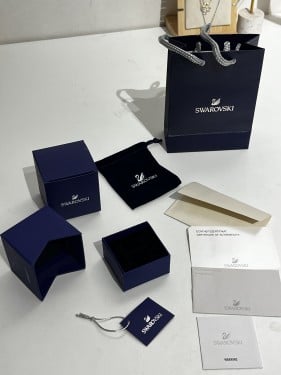 ملحقات سوارفسكي