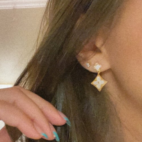 حلق ذهبي وفضي