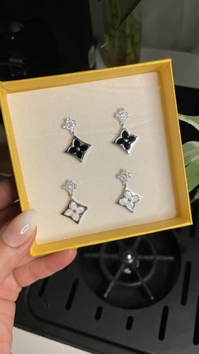 حلق ذهبي وفضي