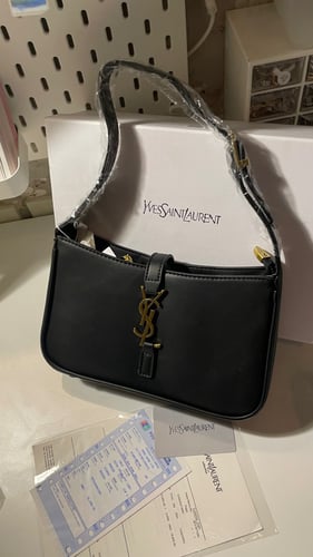 شنطه سان لوران مع بوكس