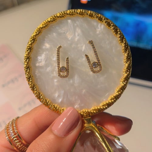 حلق فضي وذهبي