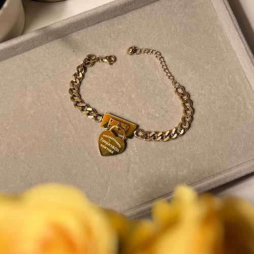 اسواره تيفاني