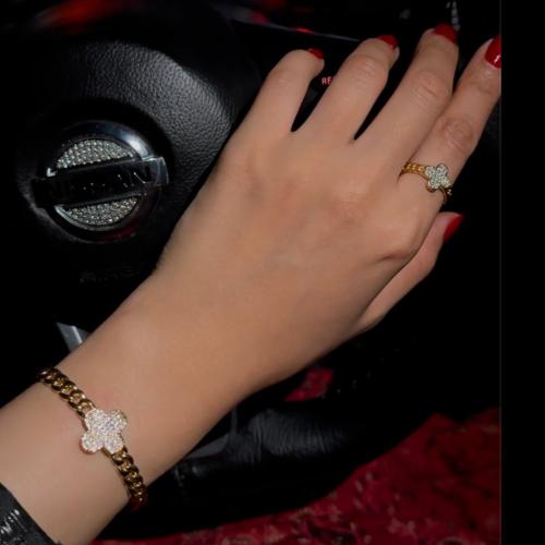 اسواره مع خاتم متوفر فضي وذهبي