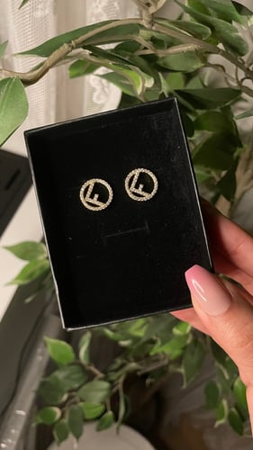 حلق فضي وذهبي