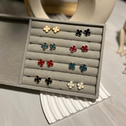 حلق فضي وذهبي