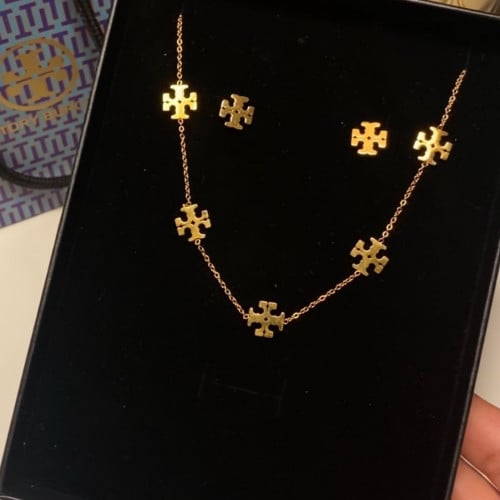 طقم توري بورش فضي وذهبي