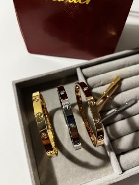 اسواره كاريتر ماستر هاي كواليي كرستال