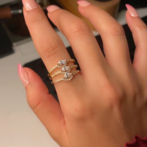 خاتم فضي وذهبي