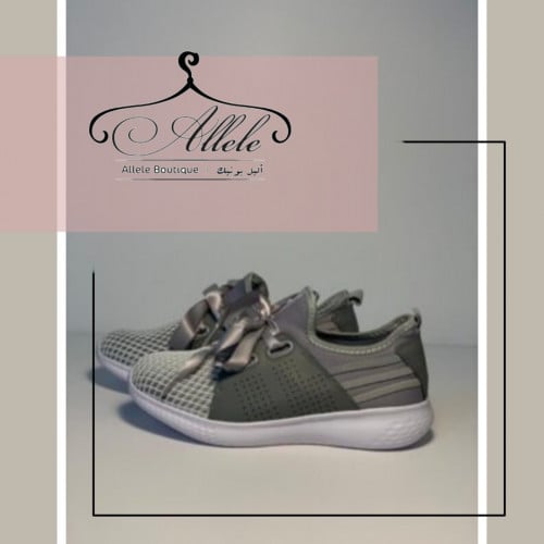 حذاء سبورت رمادي بنمط فيونكات ، تصميم شبكة ، عملي