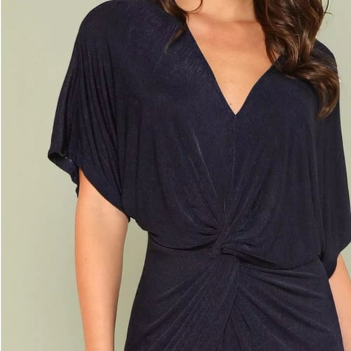 فستان نسائي متوسط الطول أكمام واسعة وفتحة أمامية ،...